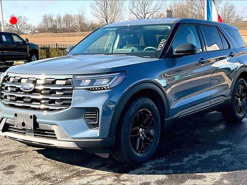 New 2026 Ford Explorer Active image 2