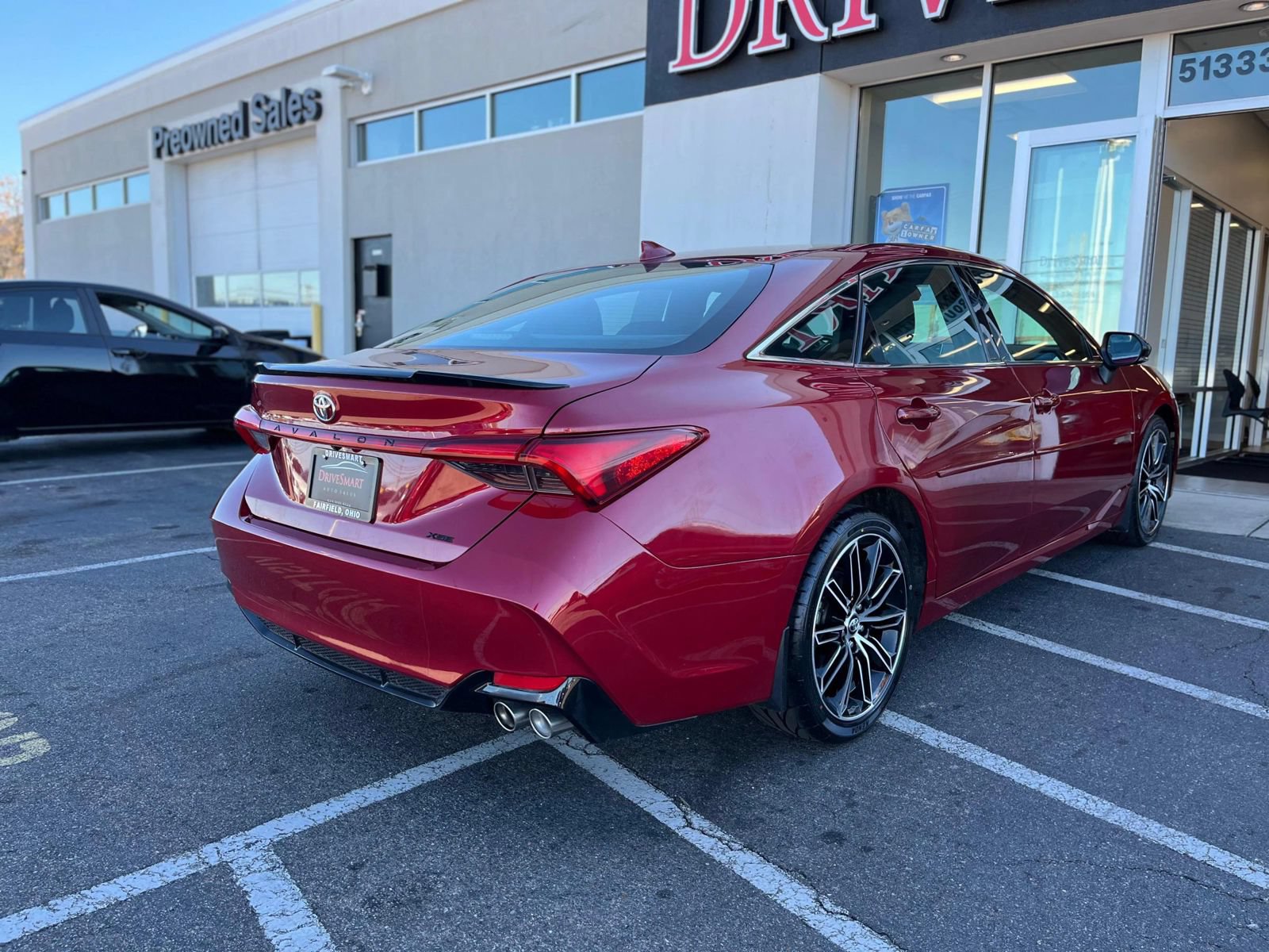 Used 2019 Toyota Avalon XSE FWD image 11