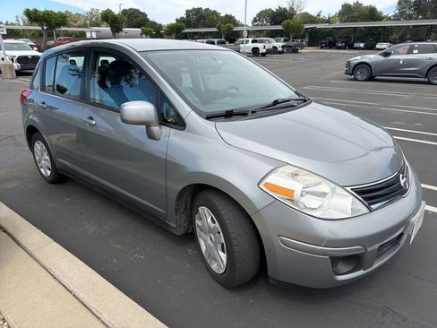 Used 2012 Nissan Versa 1.8 S FWD image 3