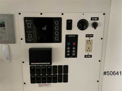 Used 2014 Chevrolet Express 4500 w/ Ambulance Package image 18