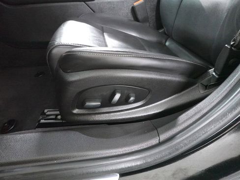 Used 2018 Cadillac XTS Luxury image 11