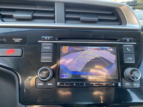 Used 2017 Honda Fit LX image 27