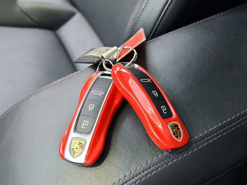 Used 2021 Porsche 911 Carrera 4S image 30