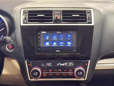 Used 2018 Subaru Outback 2.5i Limited AWD/4WD image 18