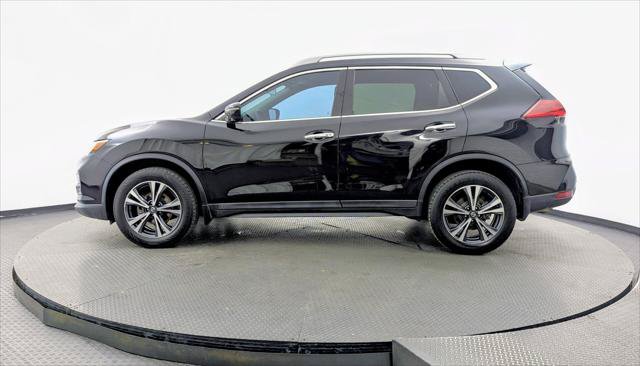Used 2020 Nissan Rogue SV w/ Premium Package AWD/4WD image 3