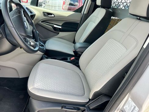 Used 2021 Ford Transit Connect XLT FWD image 7