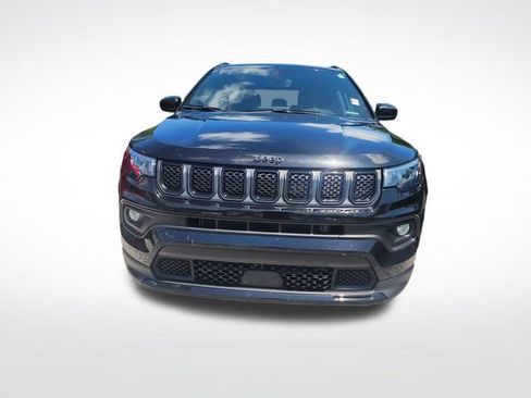 Used 2024 Jeep Compass Latitude w/ Convenience Group AWD/4WD image 6