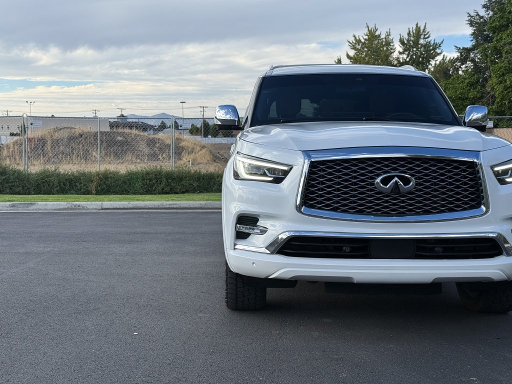 Used 2024 INFINITI QX80 Sensory w/ Cargo Package AWD/4WD image 3