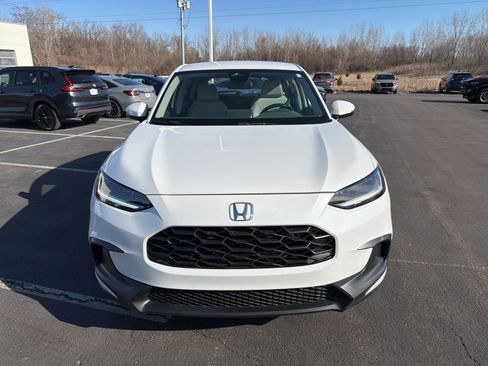 Used 2024 Honda HR-V LX image 9