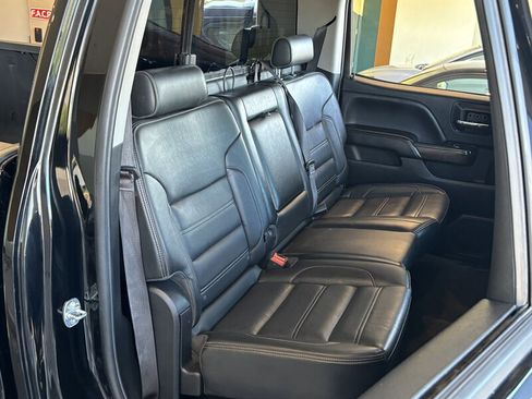 Used 2017 GMC Sierra 2500 Denali w/ Duramax Plus Package AWD/4WD image 43