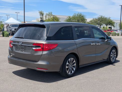 Used 2021 Honda Odyssey EX-L image 5