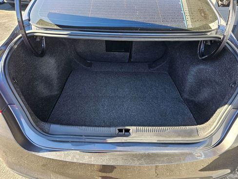 Used 2015 Chrysler 200 LX image 8