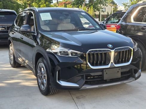Certified 2023 BMW X1 xDrive28i AWD/4WD image 3