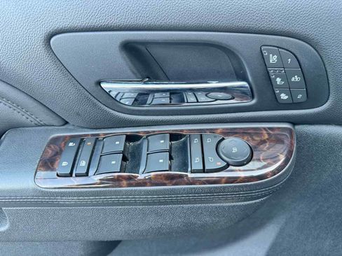 Used 2011 GMC Yukon Denali RWD image 46