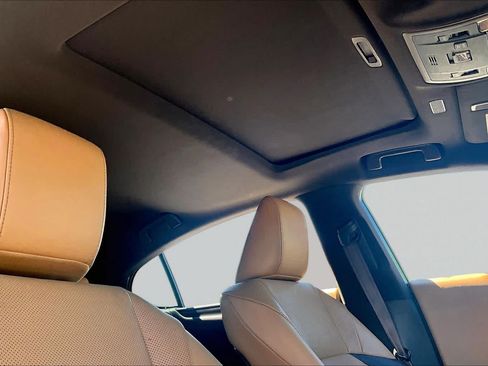 Used 2020 Lexus ES 350 w/ Premium Package FWD image 13