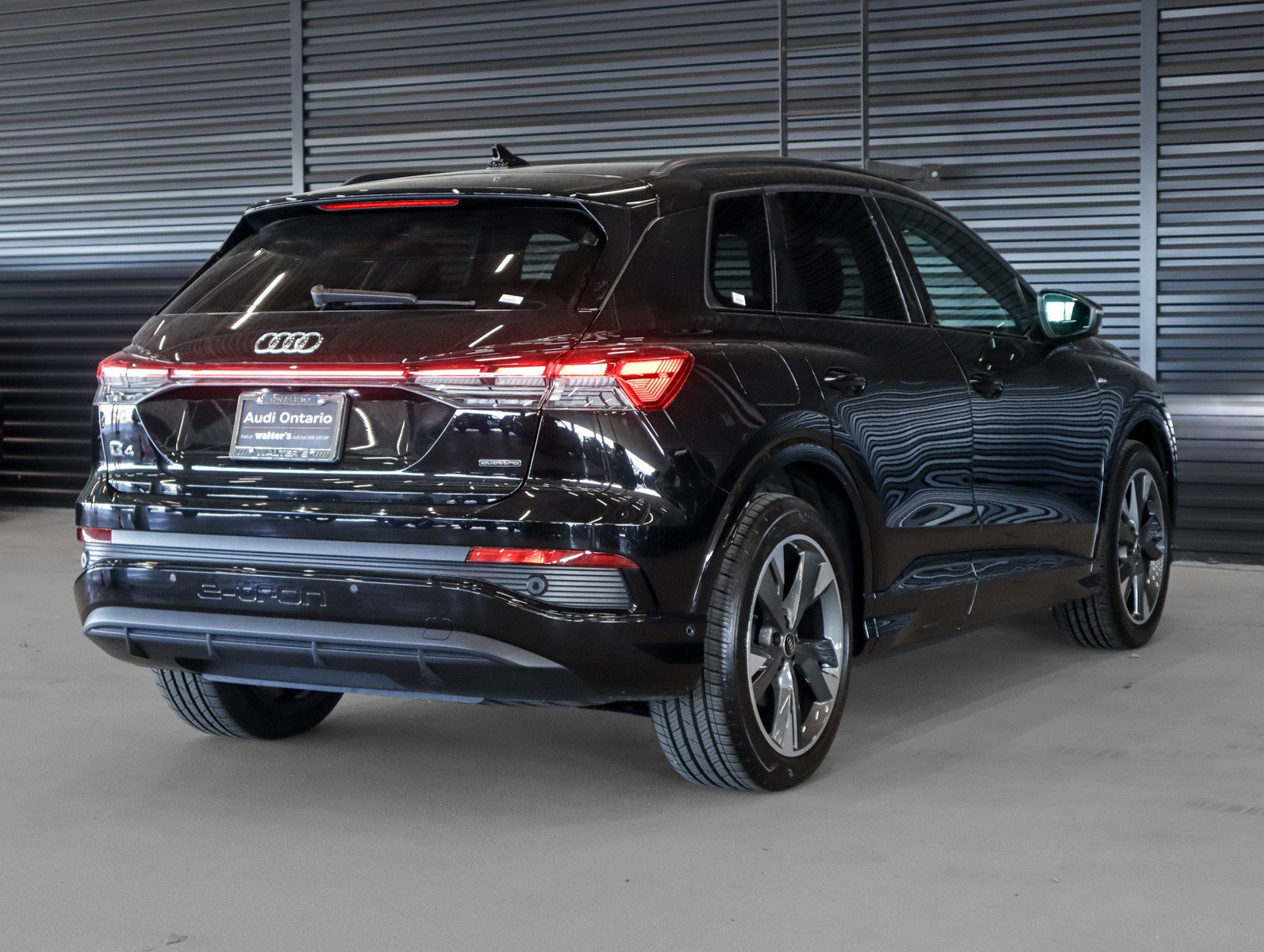 Certified 2024 Audi Q4 e-tron Premium Plus w/ Premium Plus AWD/4WD image 16