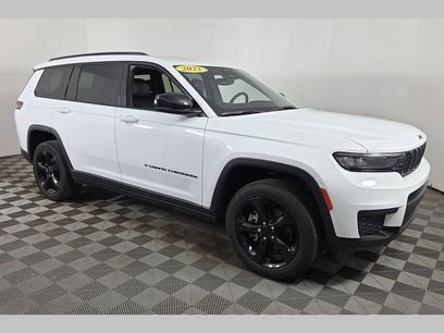 Used 2023 Jeep Grand Cherokee L Laredo