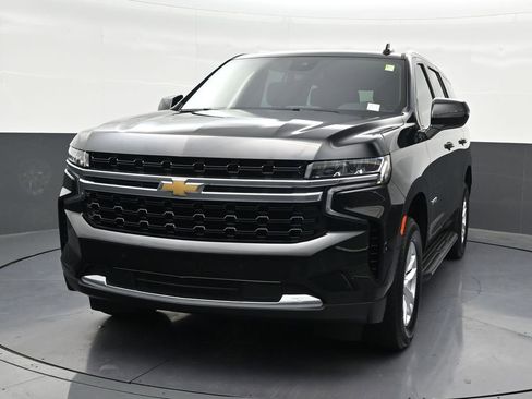 Used 2024 Chevrolet Tahoe LS RWD image 9