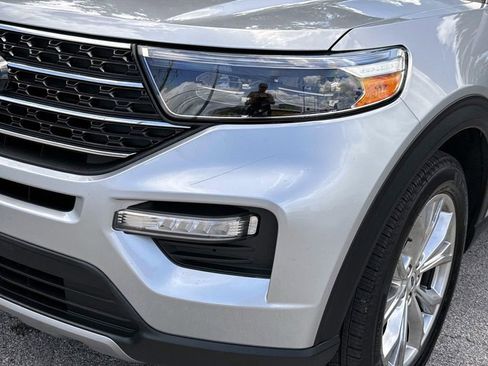 Used 2020 Ford Explorer XLT w/ Equipment Group 202A RWD image 11