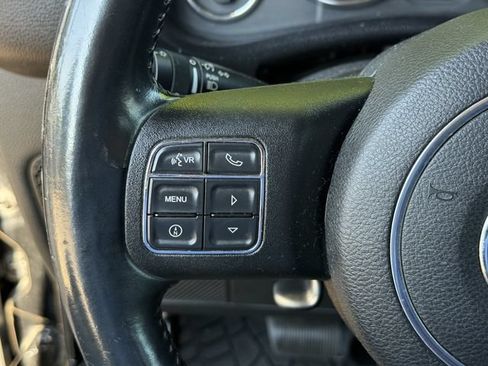 Used 2015 Jeep Wrangler Sport AWD/4WD image 12