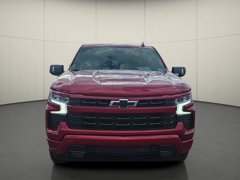 Used 2023 Chevrolet Silverado 1500 RST w/ Convenience Package II AWD/4WD image 2