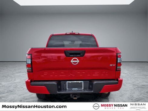 Used 2023 Nissan Frontier SV w/ Tow Package image 6