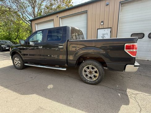 Used 2011 Ford F150 XLT w/ XLT Chrome Pkg AWD/4WD image 5