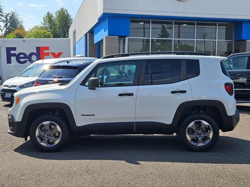 Used 2017 Jeep Renegade Sport w/ Power & Air Group image 2