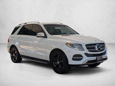 Used 2017 Mercedes-Benz GLE 350 image 3
