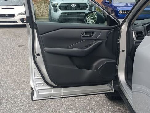 Used 2024 Nissan Rogue S image 19