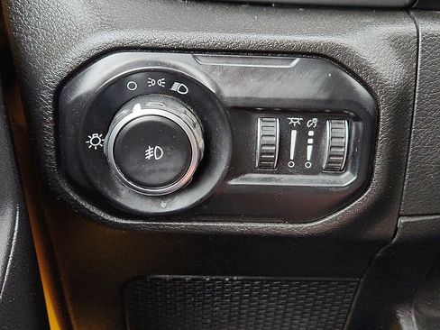 Used 2021 Jeep Wrangler Unlimited Sport AWD/4WD image 18