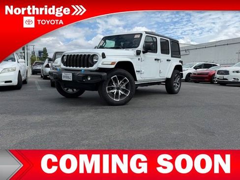 Used 2024 Jeep Wrangler Unlimited w/ Convenience Group image 3