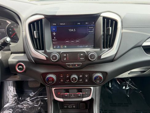 Used 2023 GMC Terrain SLT w/ Tech Package AWD/4WD image 31