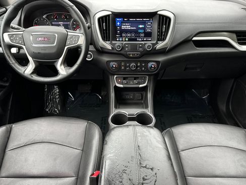 Used 2024 GMC Terrain SLT image 15