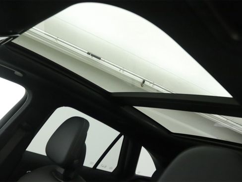 New 2026 Mercedes-Benz GLC 300 image 14