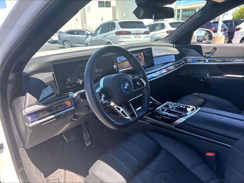 Used 2026 BMW 750e xDrive AWD/4WD image 20