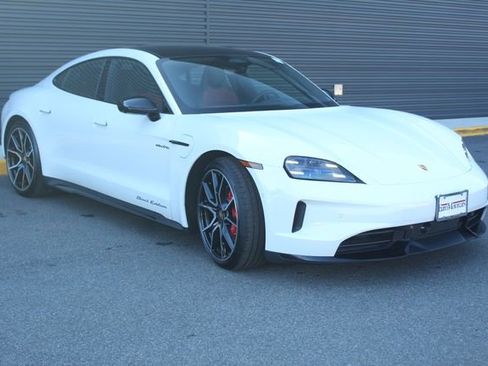 New 2026 Porsche Taycan 4S image 10
