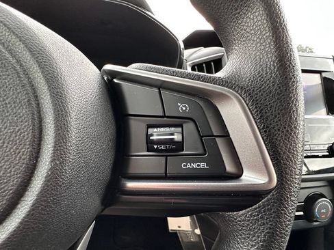 Used 2019 Subaru Crosstrek 2.0i AWD/4WD image 32
