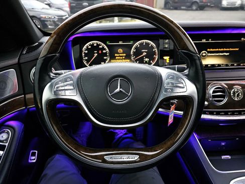 Used 2014 Mercedes-Benz S 550 Sedan image 29