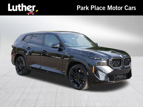 Used 2025 BMW XM image 1