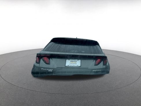 Used 2025 Hyundai Elantra SEL image 14