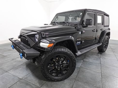 Used 2023 Jeep Wrangler Unlimited Sahara w/ Cold Weather Group image 3