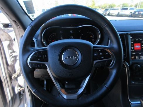 Used 2018 Jeep Grand Cherokee Limited w/ Luxury Group II image 15