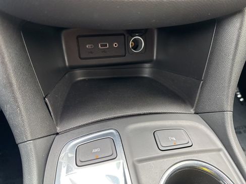 Used 2024 Chevrolet Equinox LT image 20