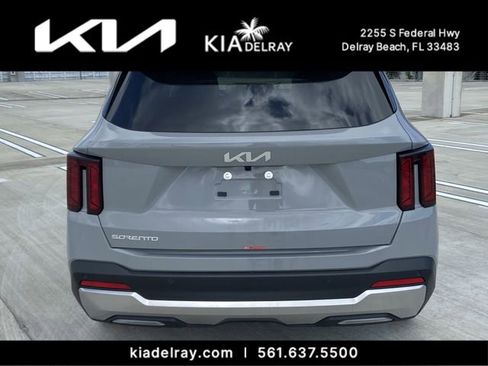 New 2026 Kia Sorento S w/ S Panoramic Sunroof Package FWD image 4