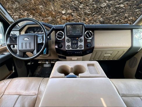 Used 2013 Ford F350 Lariat w/ Chrome Pkg image 14