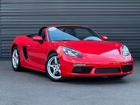 Used 2022 Porsche 718 Boxster RWD image 9