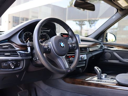 Used 2018 BMW X5 xDrive50i image 14