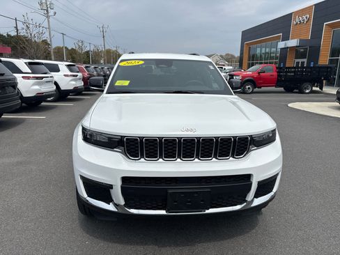 Used 2025 Jeep Grand Cherokee L Limited w/ Trailer Tow Package AWD/4WD image 2