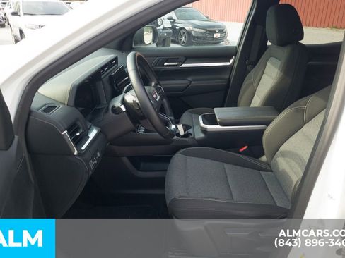 Used 2025 GMC Terrain Elevation AWD/4WD image 6